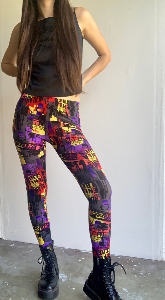 SALE: 90's Printed Leggings - image 3