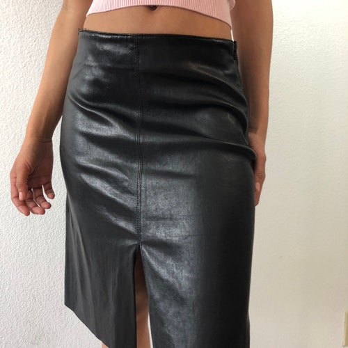Vintage Ddd shops LAB Black Stretchy Leather Skirt