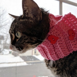 MADE TO ORDER Valentine's Day Cat Cowl- Heart button cat cowl- heart button cat scarf