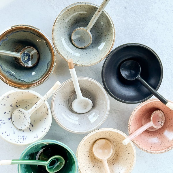 Small Ceramic Serving Bowl: Condiments, Dips (6 fl oz)