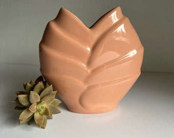 vintage small peach ceramic vase 80s pastel