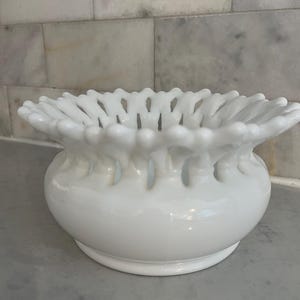 Westmoreland Doric Milkglass bowl