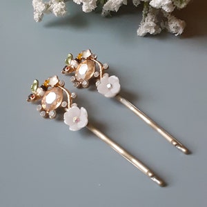 Flower, Rhinestones and Bee bobby Pin Set of 2, Flowers Bobby Pins, Gift under 20, Bridal or Formal Event Hair Pins