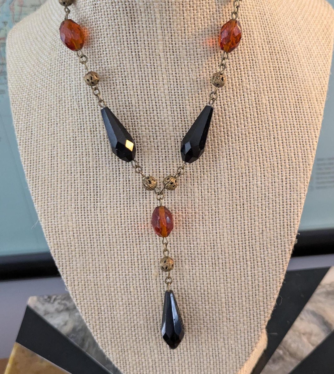 Lariat Necklace (Amber)