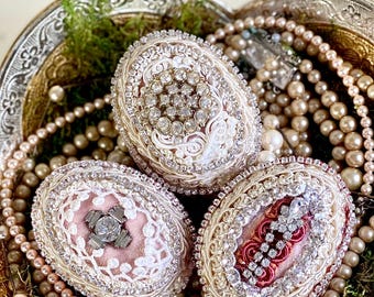 Rhinestone Easter Egg Set, Ornate Decorative Egg, Fancy Elegant Eggs with vintage jewelry, Embellished Jeweled Eggs, sparkling crystal eggs