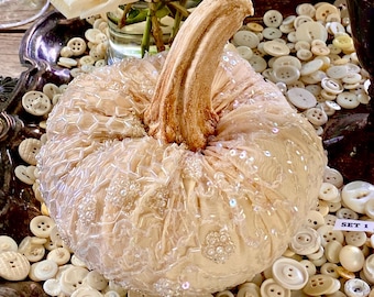 Peach pumpkin Centerpiece set, Velvet pumpkin wedding decor, Romantic Glam Home, Blush pastel pumpkins, Fancy Glam Romantic, Beaded pumpkins