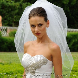 3T Bubble Elbow Bridal Veil Wedding Veil Cut Edge VE308