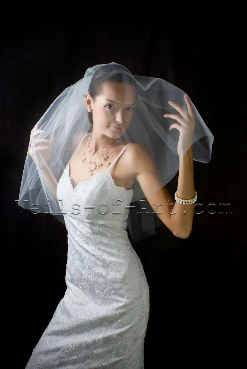 NWT Designer 2 Tier Elbow Length Blusher Veil Style VE215 