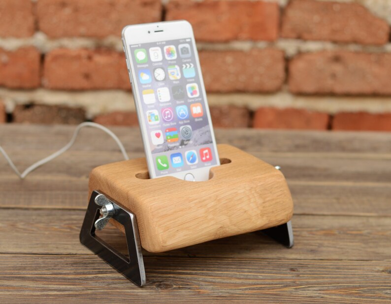 Wood Iphone Xs Max Stand Design Docking Station Image 0