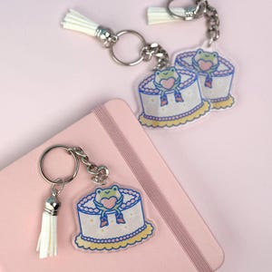 Acrylic Keychain - Viral Frog Cake - Boots