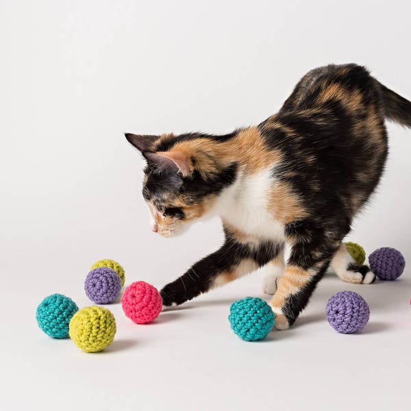 Crocheted Balls with Bells (set of 3)| handmade crochet toy| kitten toys