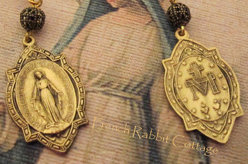 Miraculous Medal Necklace. Virgin Mary Pendant Necklace. Blessed Mother Jewelry. Catholic Religious Jewelry for Women. Immaculate Conception image 4