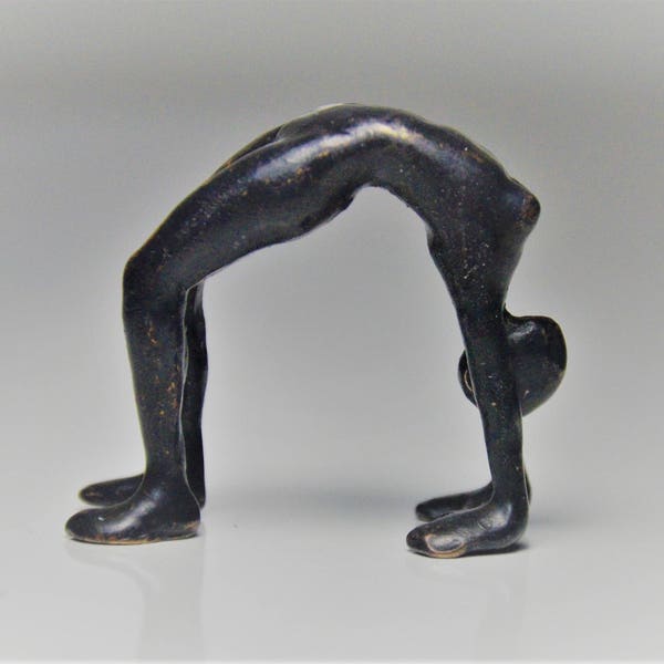 Upward Bow pose