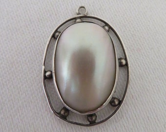 Antique Silver & Coque de Pearle/Mother of Pearl Charm/Pendant/Fob - Georgian - Very Rare and Beautiful Charm Nautilus Shell