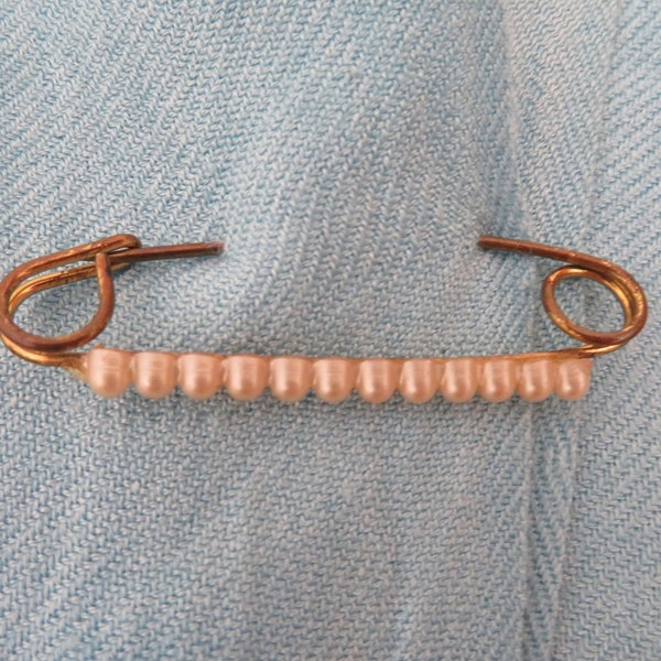 Vintage/Antique/Edwardian Gold Tone Traditional Safety Pin Shape Tie/Lapel/Stock/Kilt Pin with Ivory Pearlised Celluloid Decoration - 1900's