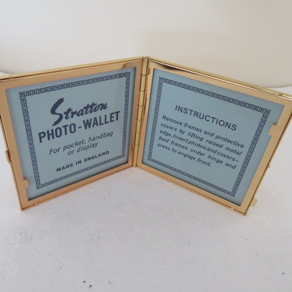 Vintage Gold Tone Engine Turned Stratton Mini Photograph/Picture Wallet/Frame/Book in Box - 1950's - Handbag/Travel - Holds 2 Photos