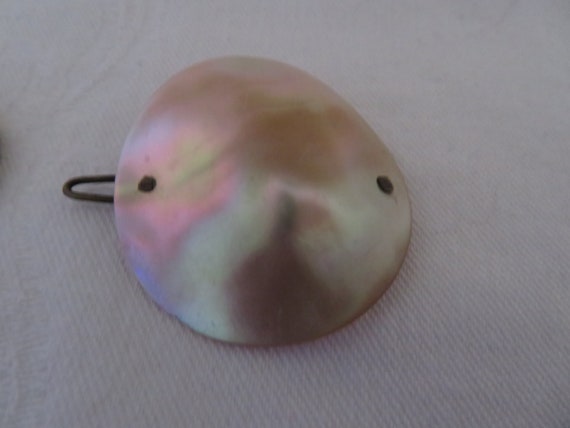 Vintage/Antique Mother of Pearl Circular and Dome… - image 1