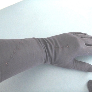 Vintage Navy Nylon Mid Length Gloves by Prova, Leaf Embroidery & Cut Out Detail - Size 7 - Empire Made