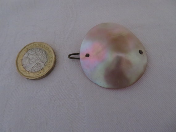 Vintage/Antique Mother of Pearl Circular and Dome… - image 3