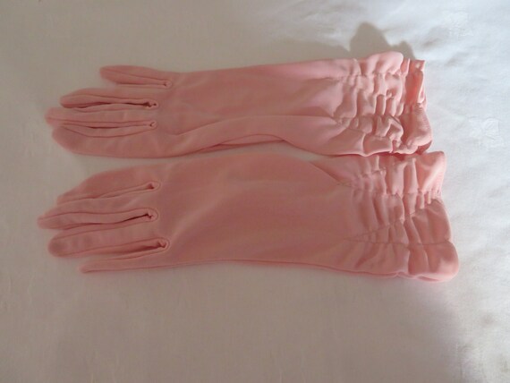 Vintage Pink Nylon Over Wrist Gloves with Ruched … - image 6