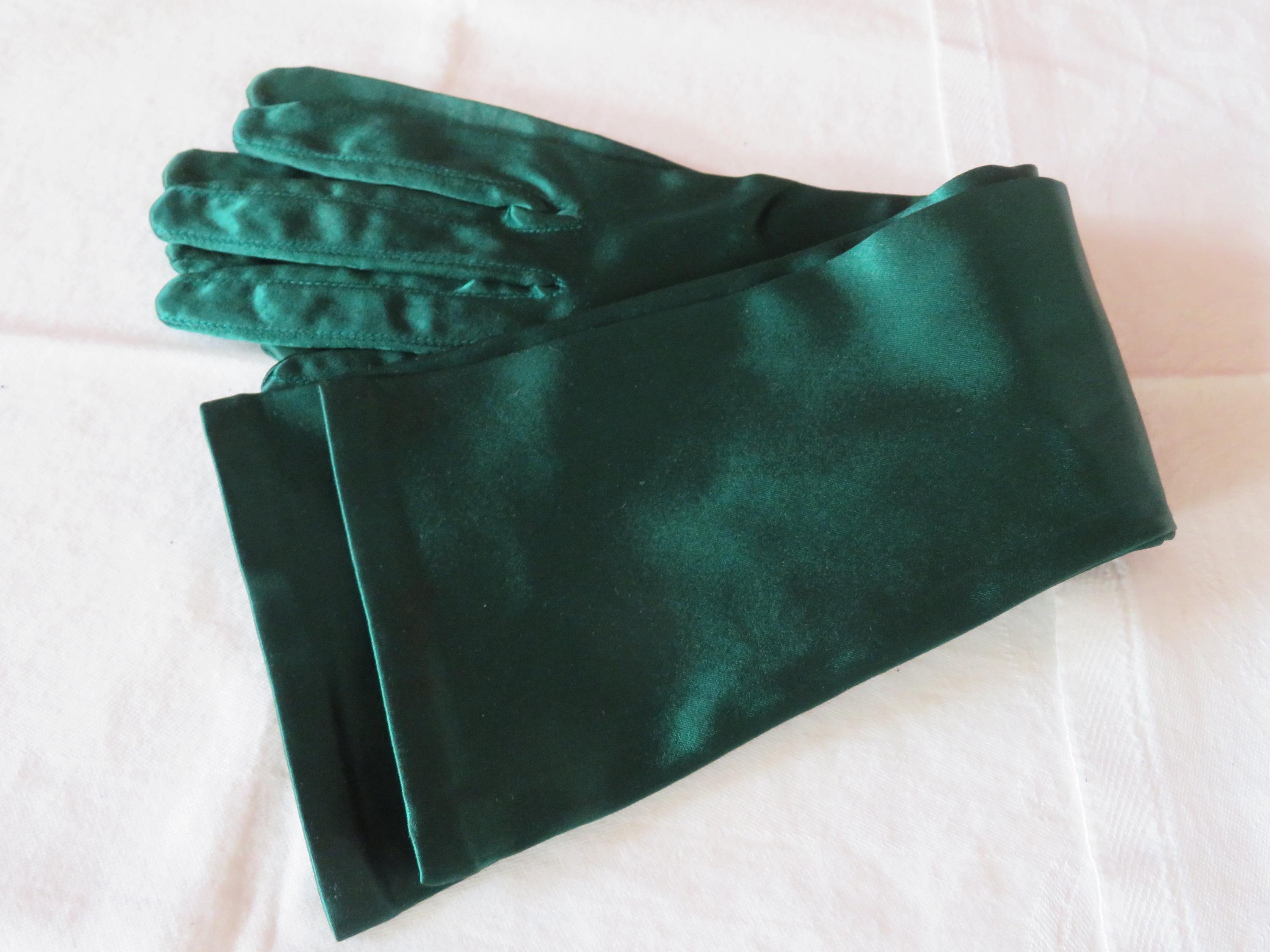Vintage Emerald Green Stretch Satin Elbow Length Gloves by Neyret Size 7.5 1960's Prom/cruise/races See Colour Swatch Photo for Colour - Etsy Vintage Emerald Green Stretch Satin Elbow Length Gloves by Neyret Size 7.5 1960's Prom/cruise/races See Colour Swatch Photo for Colour - Etsy