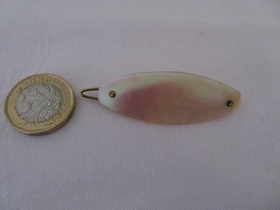 Vintage/Antique Oval Ivory Mother of Pearl Hand C… - image 8