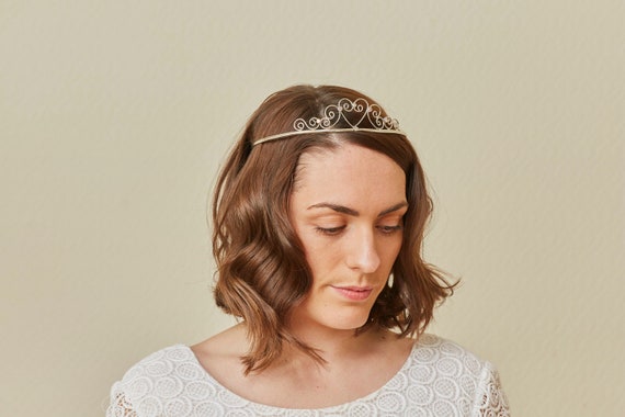 Vintage Silver Tone Heart Shaped Tiara/Crown with… - image 6