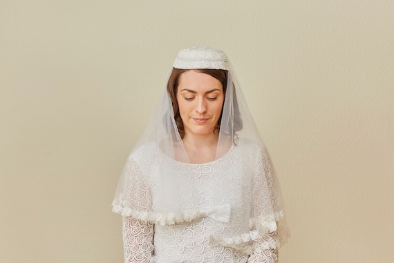 Vintage White Lace & Diamante/rhinestone Juliet Wedding  display picture 3