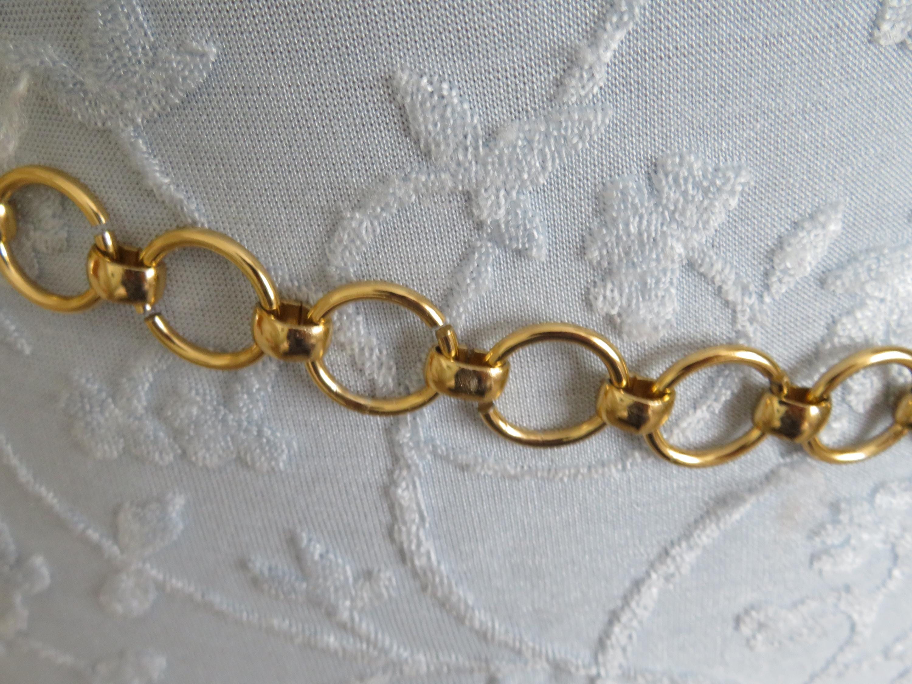 VTG Bold Statement Gold-Tone Chain Belt – Oversized Circular Links, 1960s–1970s Vtg Chain Link Belt | Vintage Gold Tone Circle Ring Waist  main image 4