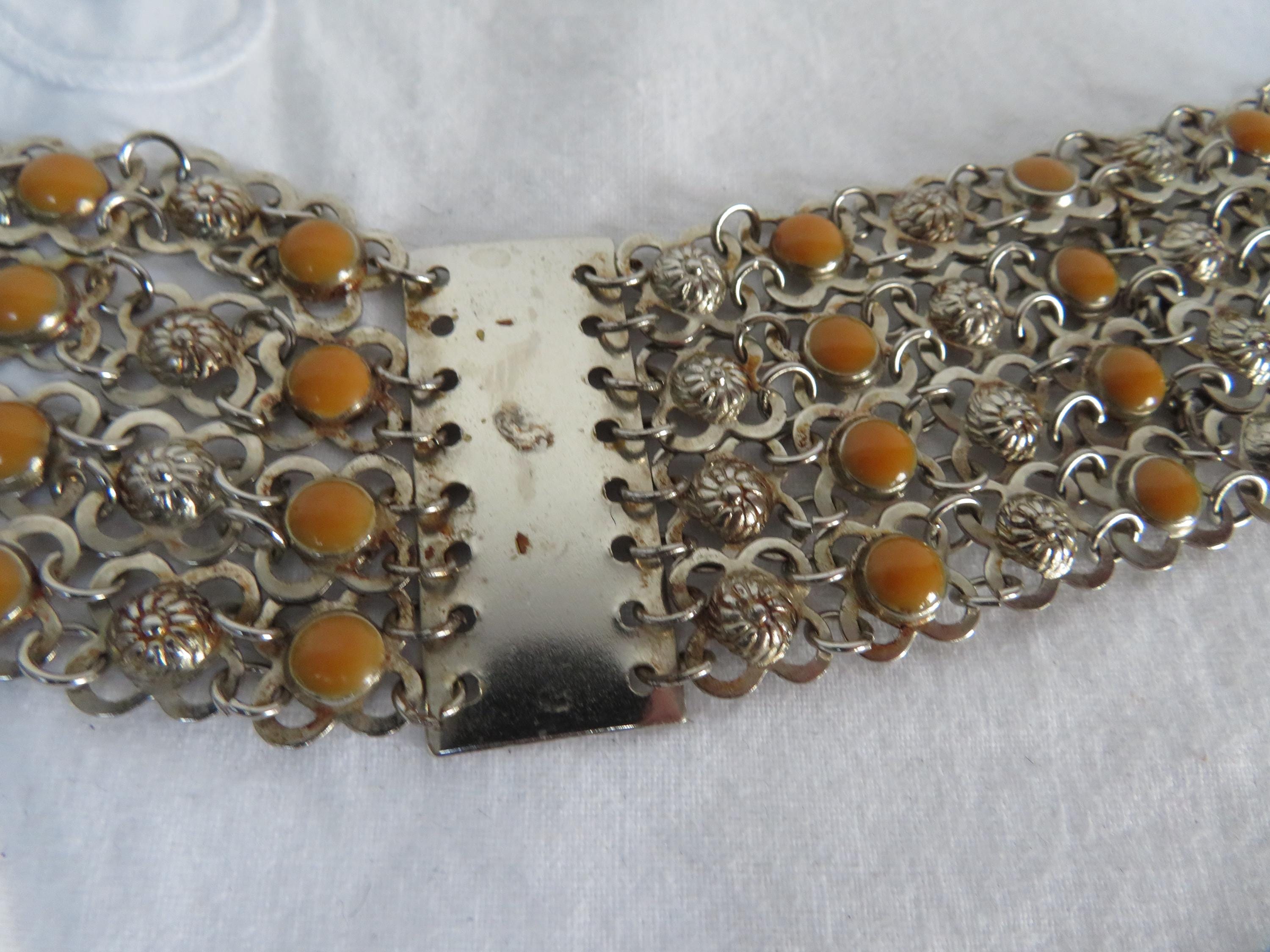 Vintage MOD lucite and silver  chain Link belt- rare item! Vintage Silver Tone Flower Link Multi Chain Belt, Ornate  main image 4