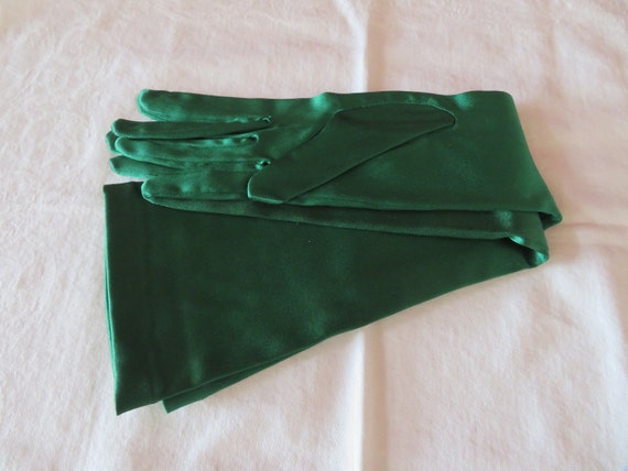 Vintage Emerald Green Stretch Satin Elbow Length … - image 10