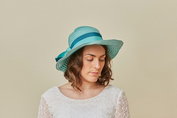 Chapeau Femme. Chapeau Zéphyr Turquoise . Chapeau de Mariage . Chapeau Cérémonie . Chapeau de Course . Bandeau . Chapeau Capeline . - France