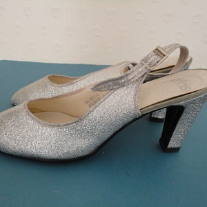 Vintage Silver Lurex Slingback Shoes by Dolcis Stardust - 1980s - UK Sz 6 US 8.5 EUR 39
