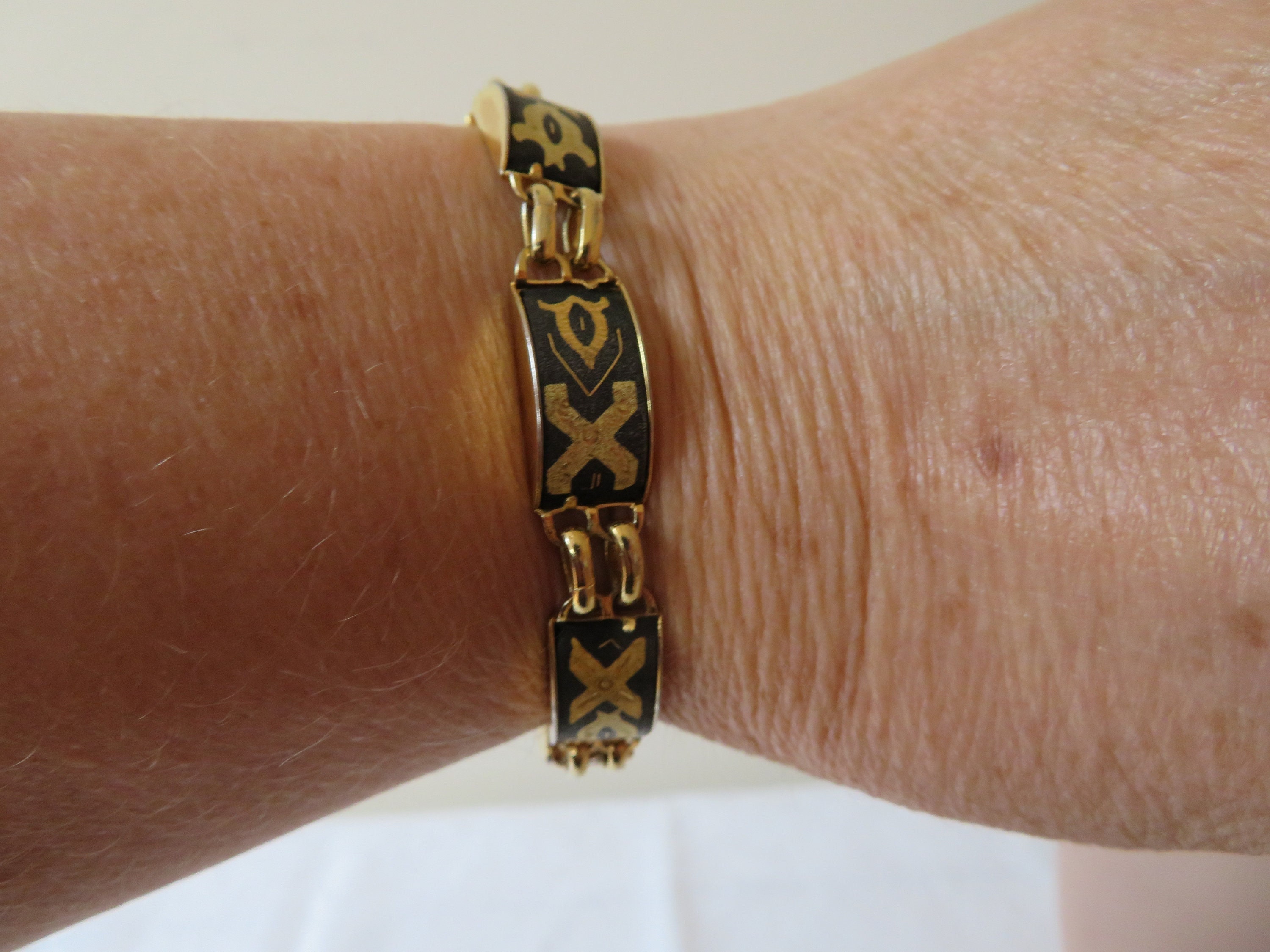 BRACELET TOLÈDE 1950 ancien beau modèle état d'usage EUR 10,00