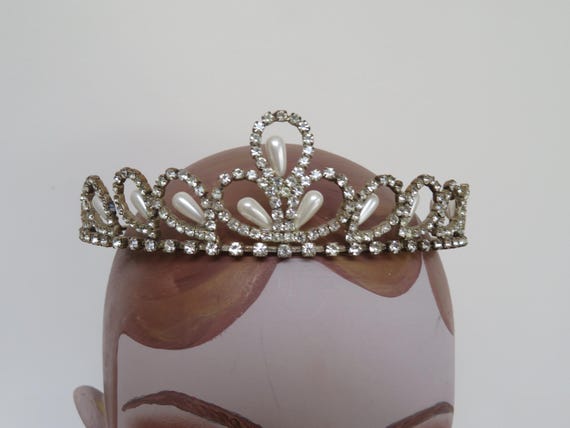 Vintage Faux Pearl Crown Trifari Vintage Royal Crown Faux Pearl and Clear Rhinestone  main image 2