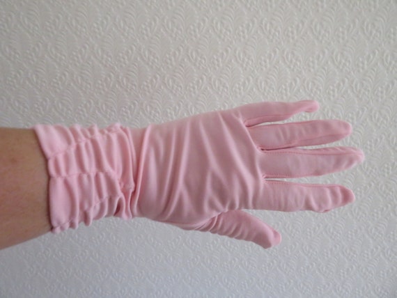 Vintage Pink Nylon Over Wrist Gloves with Ruched … - image 4