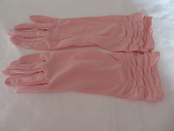 Vintage Pink Nylon Over Wrist Gloves with Ruched … - image 8