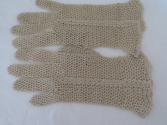 Vintage Ecru Cotton Crochet Lace Wrist Gloves 195… - image 5