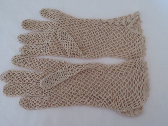 Vintage Beige Cotton Crochet Lace Wrist Gloves 19… - image 7