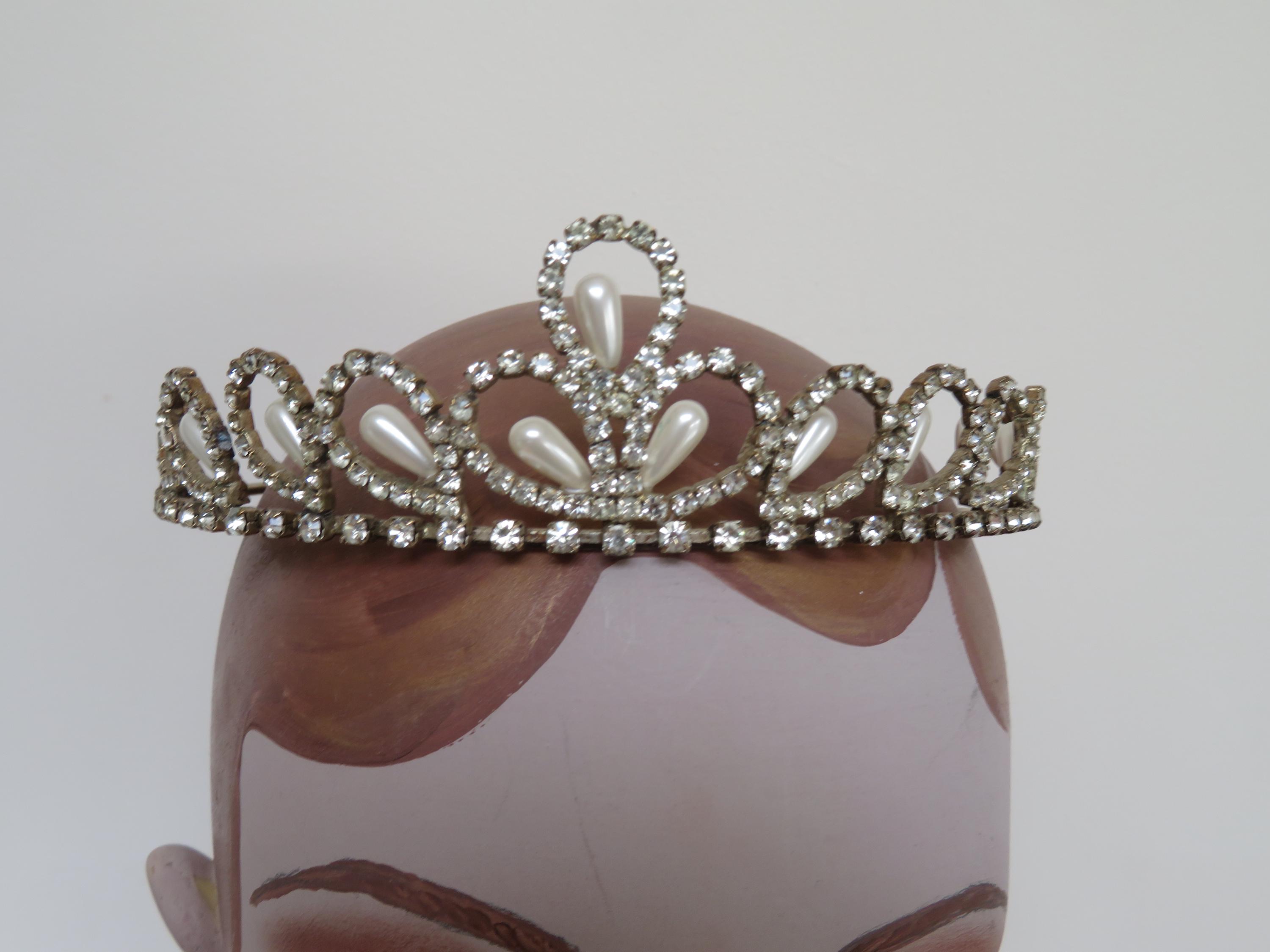 Vintage Silver Tone Crown Tiara with Clear Faceted Prong Set Crystals Continental Contoured Rhinestone Crown Tiara (Adjustable  main image 2