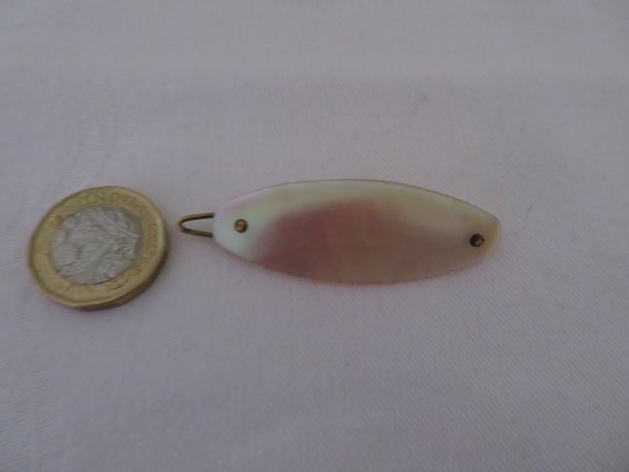 Vintage/Antique Oval Ivory Mother of Pearl Hand C… - image 2