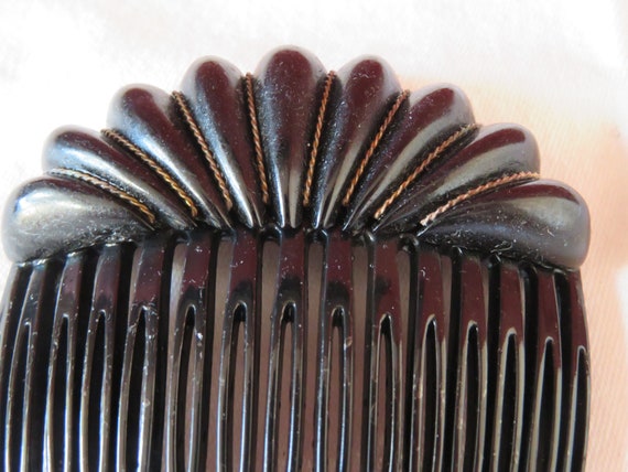 Vintage Designer Alexandre De Paris, France Hair Comb  display picture 3
