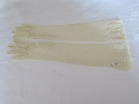Vintage Ivory Semi Sheer Nylon Lace Elbow Length … - image 5