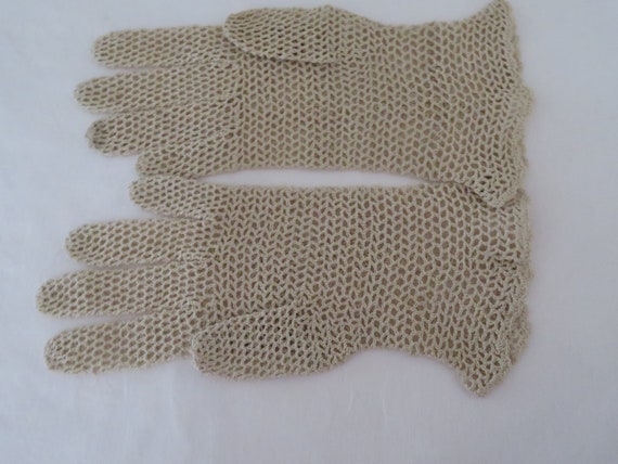 Vintage Ecru Cotton Crochet Lace Wrist Gloves 195… - image 6