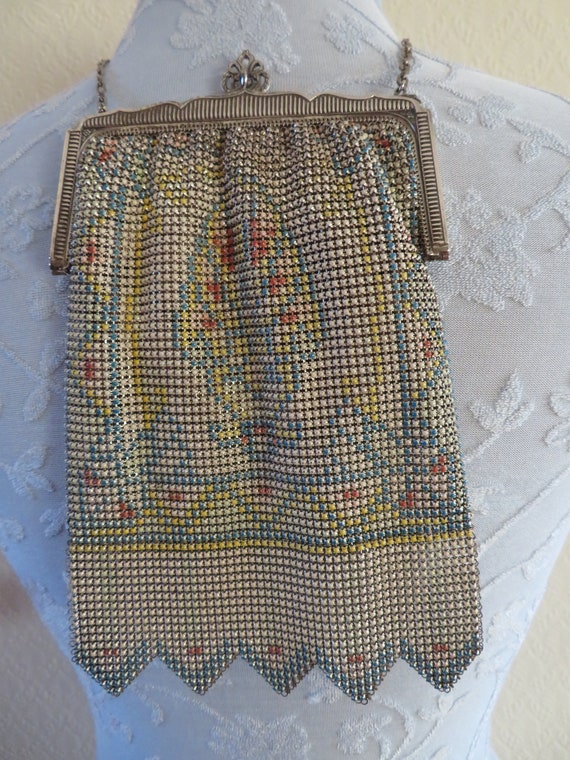 Vintage/Antique Painted Enamel Chain Mail/Mesh Ev… - image 1