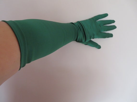 Vintage Emerald Green Stretch Satin Elbow Length … - image 2