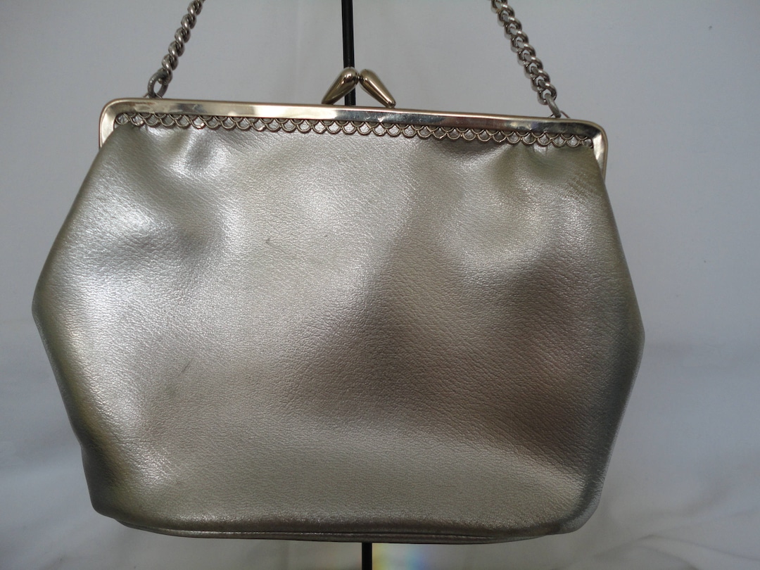 Bolso de noche vintage de polipiel plateada de MacLaren de Norwich