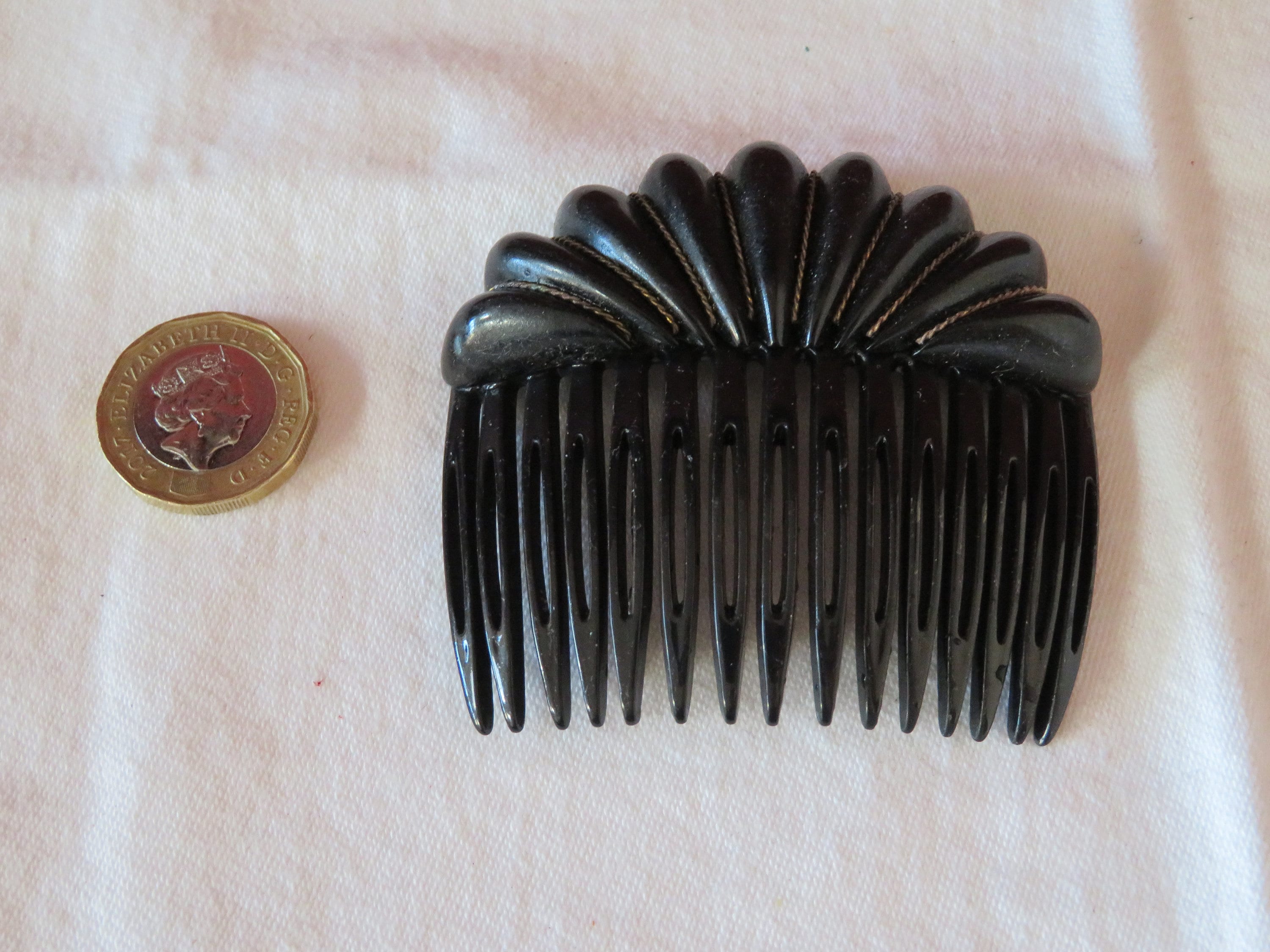 Vintage Designer Alexandre De Paris, France Hair Comb - Black With