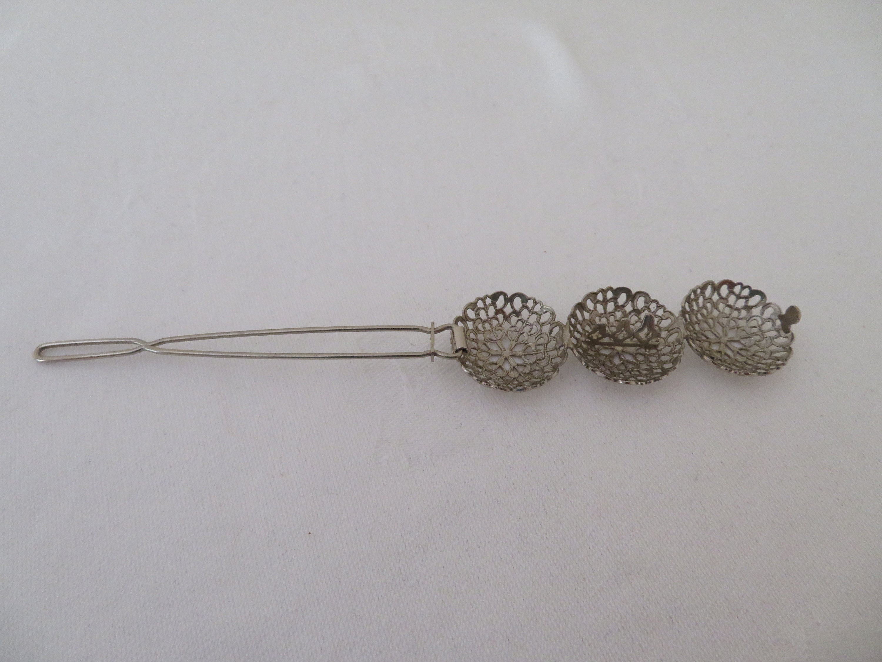 Vintage 1950’s silver tone hair clip barrette BEAUTIFUL 1950s Sparkling Rhinestones Hair Clip, Hair  main image 2