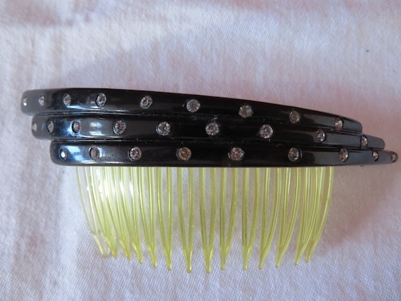 Vintage Hair Comb with Yellow and Black Rhinestones Vintage 1950s Black and Gold Rhinestone Hair Combs - vintage  main image 3